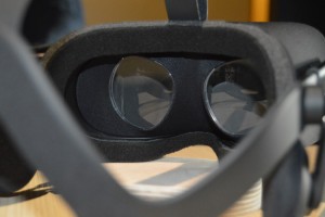 Oculus-Rift-Lenses-Closeup-1000×665