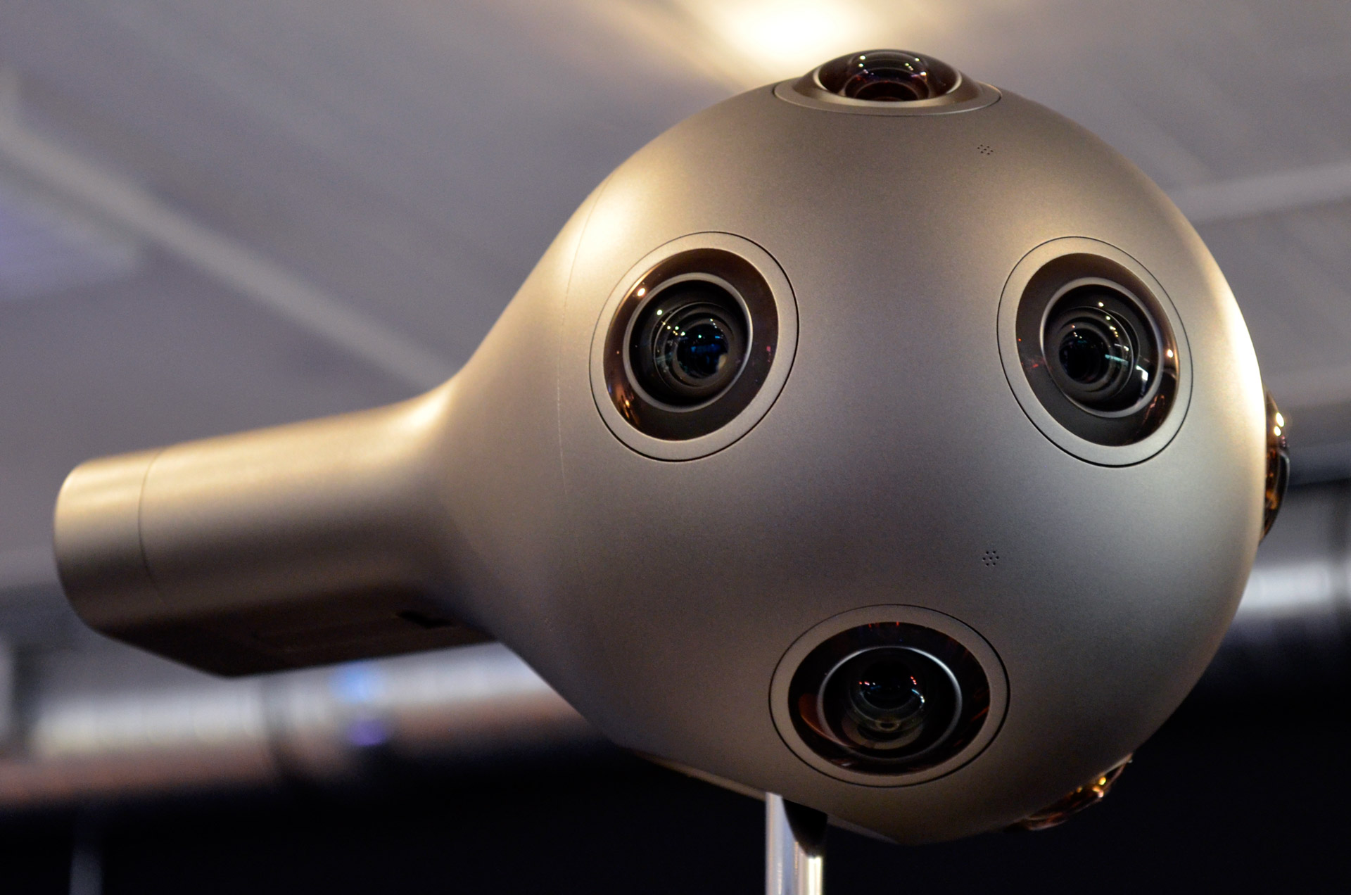 nokia ozo close side