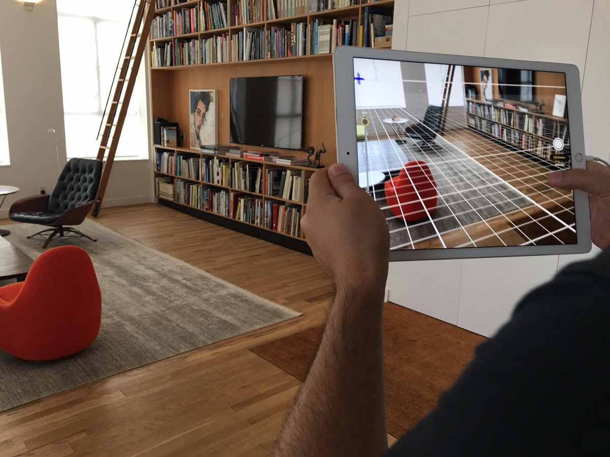 morpholios-trace-uses-augmented-reality-to-give-artists-accurate-measurements