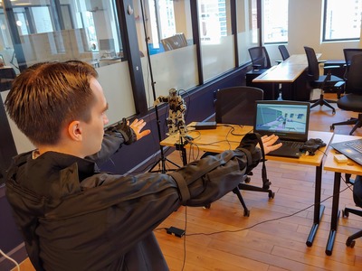 the-holosuit-delivers-full-body-tracking-in-a-compact-package