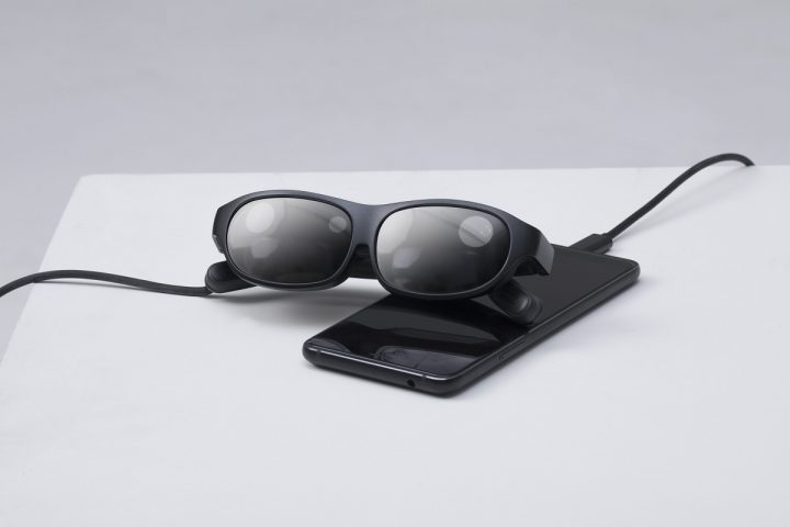 qualcomm-says-itll-work-with-oems-to-build-tethered-ar-vr-headsets-for-smartphones