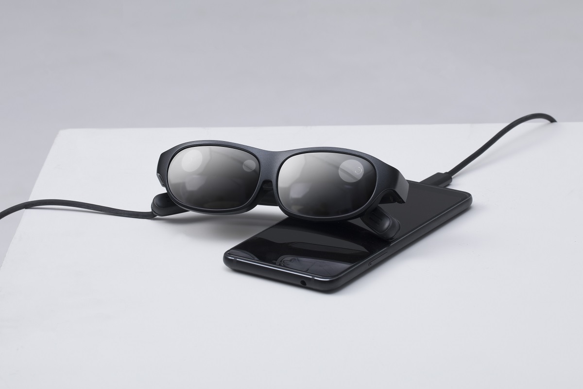 qualcomm-says-itll-work-with-oems-to-build-tethered-ar-vr-headsets-for-smartphones